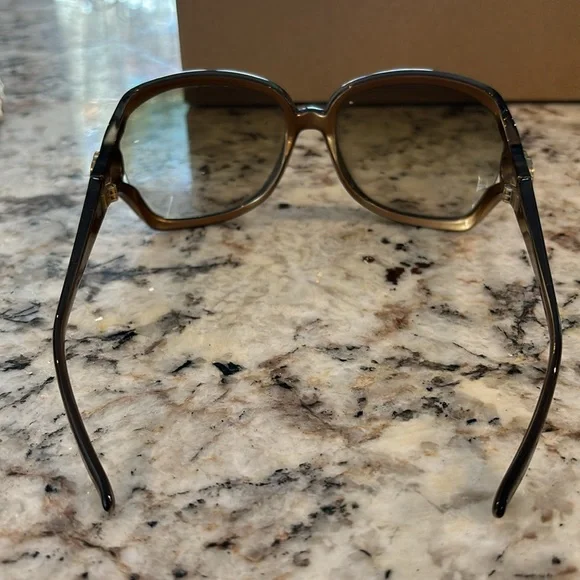 Gucci sunglasses gold/green purchased in Rome, Italy Gucci store! - Picture 4 of 5